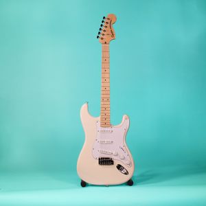 Guitarra eléctrica Squier Stratocaster Affinity Series Olympic White SEMINUEVO