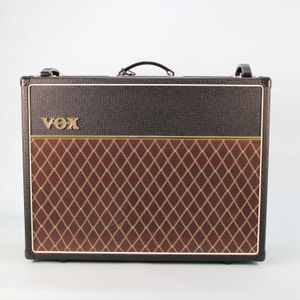 Amplificador de guitarra VOX AC15C2 - 15W RMS OPENBOX