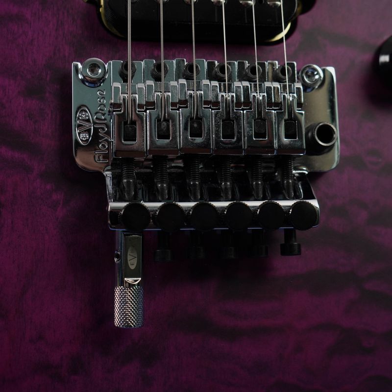 3-guitarra-electrica-evh-serie-deluxe-5150-purple-daze-seminuevo-1111340