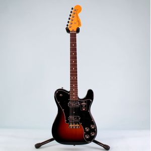 Guitarra eléctrica Fender American Professional II Telecaster Deluxe - 3-color Sunburst - SEMINUEVO