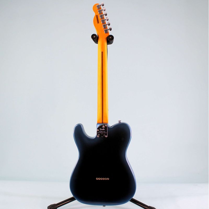 3-guitarra-electrica-fender-am-pro-ii-tele-rw-dk-nit-1112512
