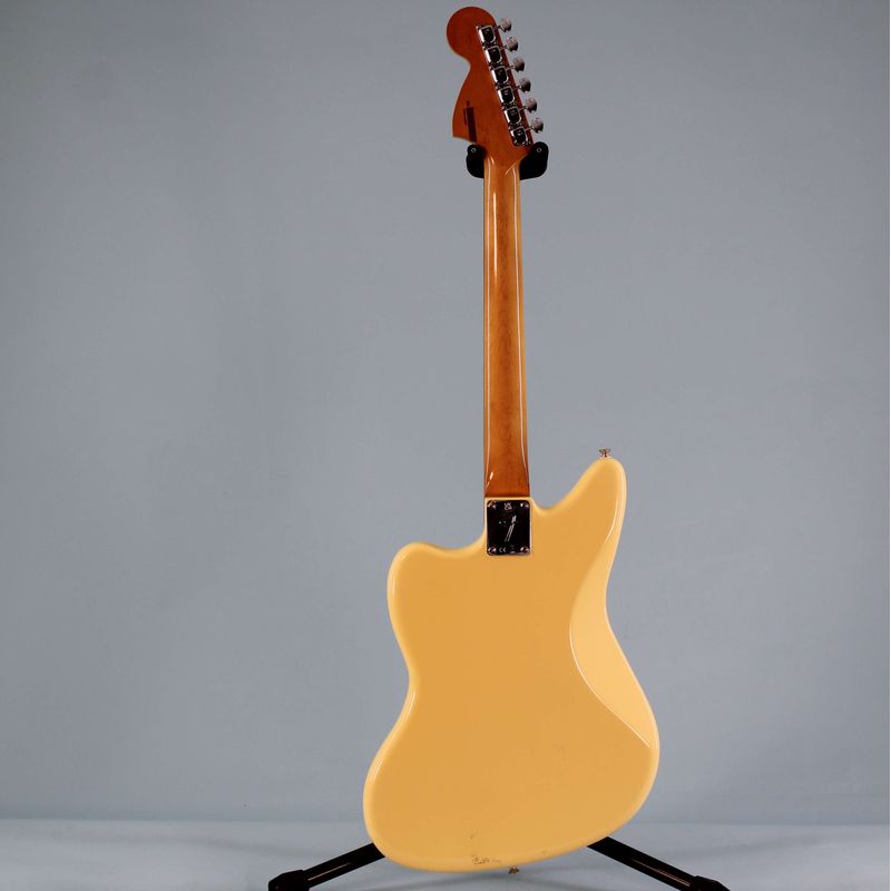 3-guitarra-electrica-fender-vint-ii-70s-jaguar-mn-vwt-1112504