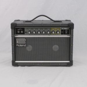 Amplificador de guitarra Roland JC-22 - 30W Jazz Chorus OPENBOX