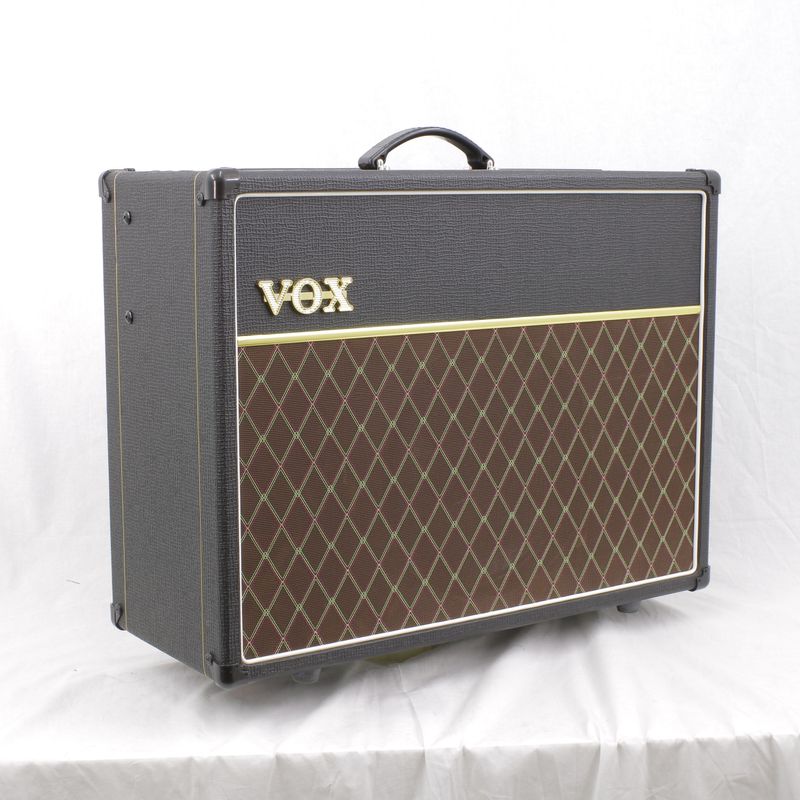 2-amplificador-de-guitarra-vox-onetwelve-ac30s1-30w-rms-openbox-1107439-1