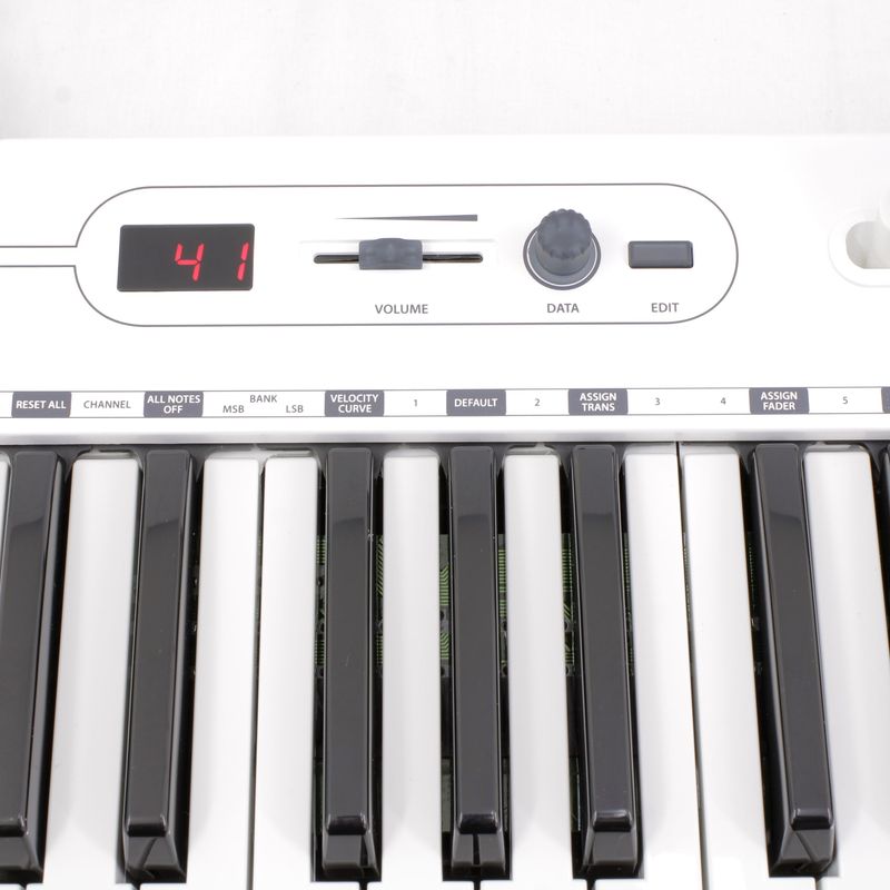 2-controlador-midi-samson-carbon-49-openbox-1095742-1.jpg