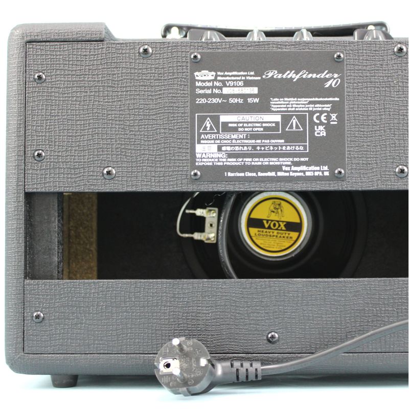 3-amplificador-de-bajo-vox-pathfinder-10-openbox-1094276-1.JPG