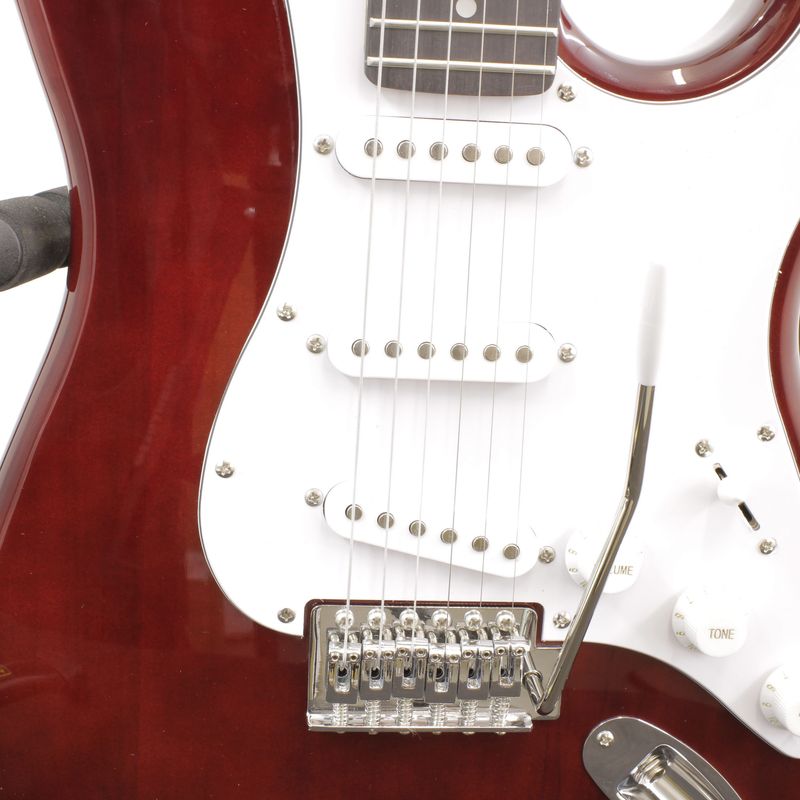 4-guitarra-electrica-freeman-freg1003-stratocaster-rojo-vino-openbox-205007-1.jpg